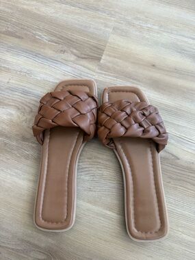 Braided Slide Sandals in Brown